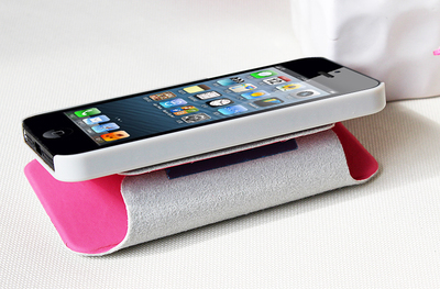 輕盈奢華 2012年新款韓版iPhone5專用手機皮套如何定義經(jīng)典與實用并存？