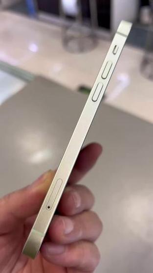 年輕人的第一臺 iPhone 怎么選，才不后悔？